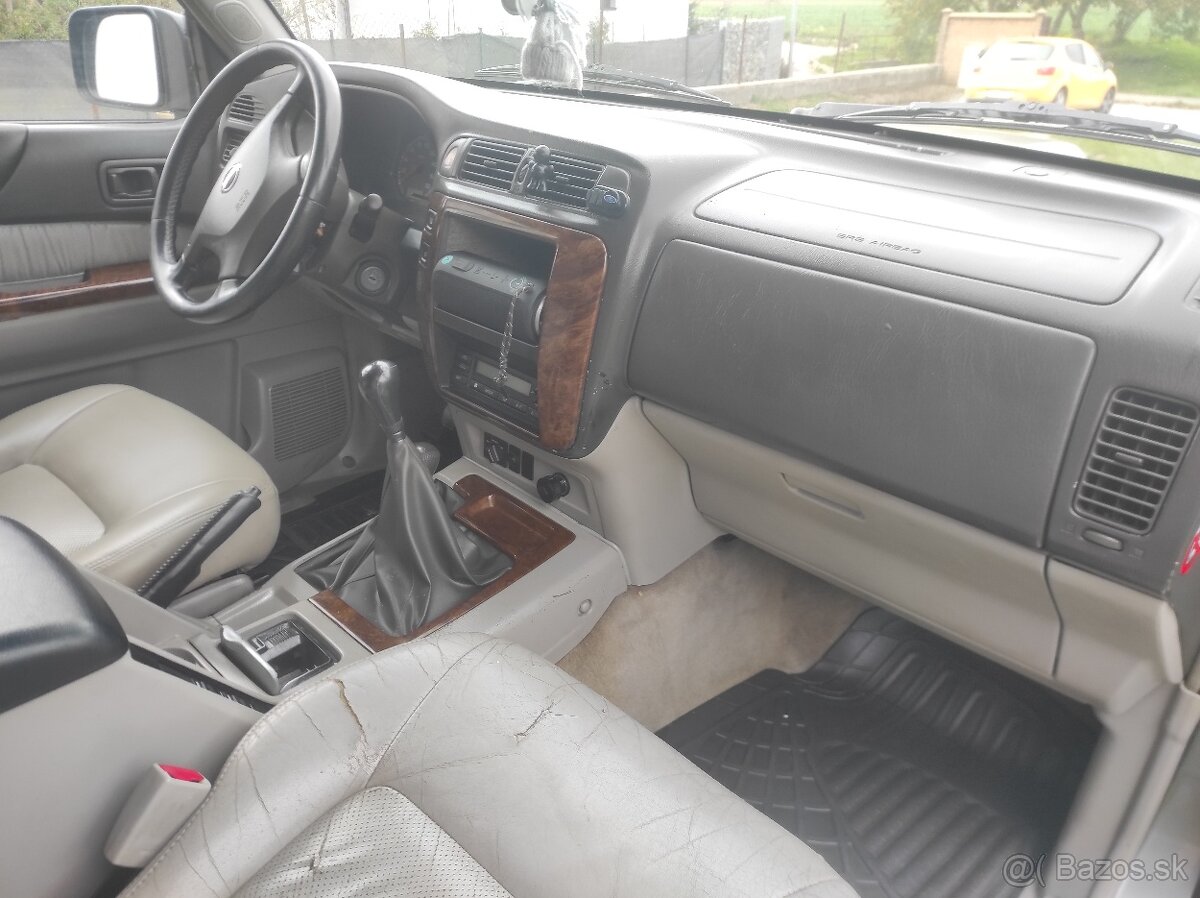Nissan Patrol 3.0 - 11