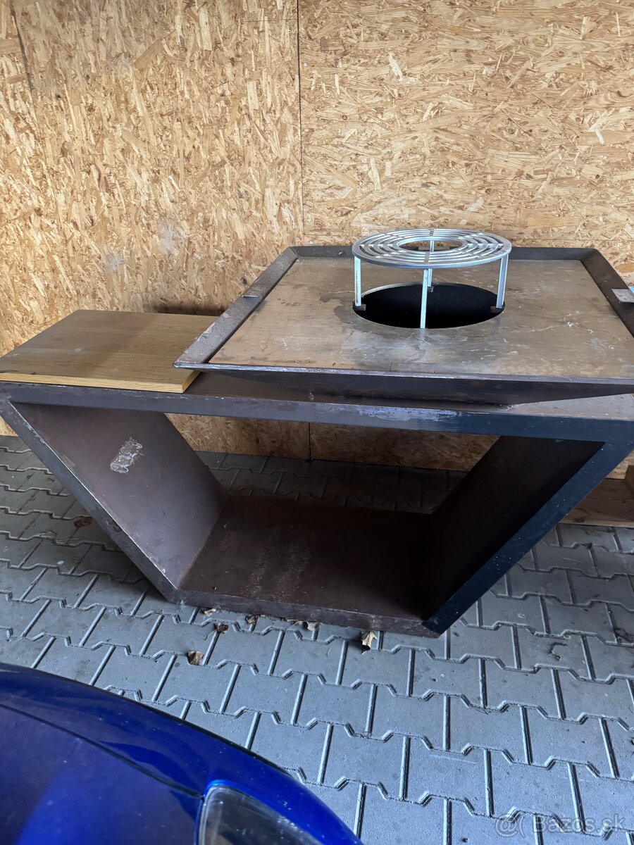 Masívny železný gril - 11