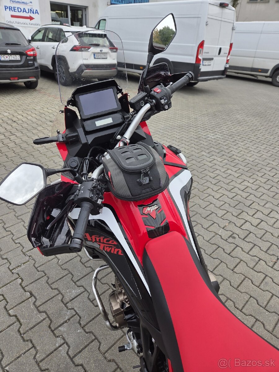 Honda CRF Africa Twin 1100 DCT - 11