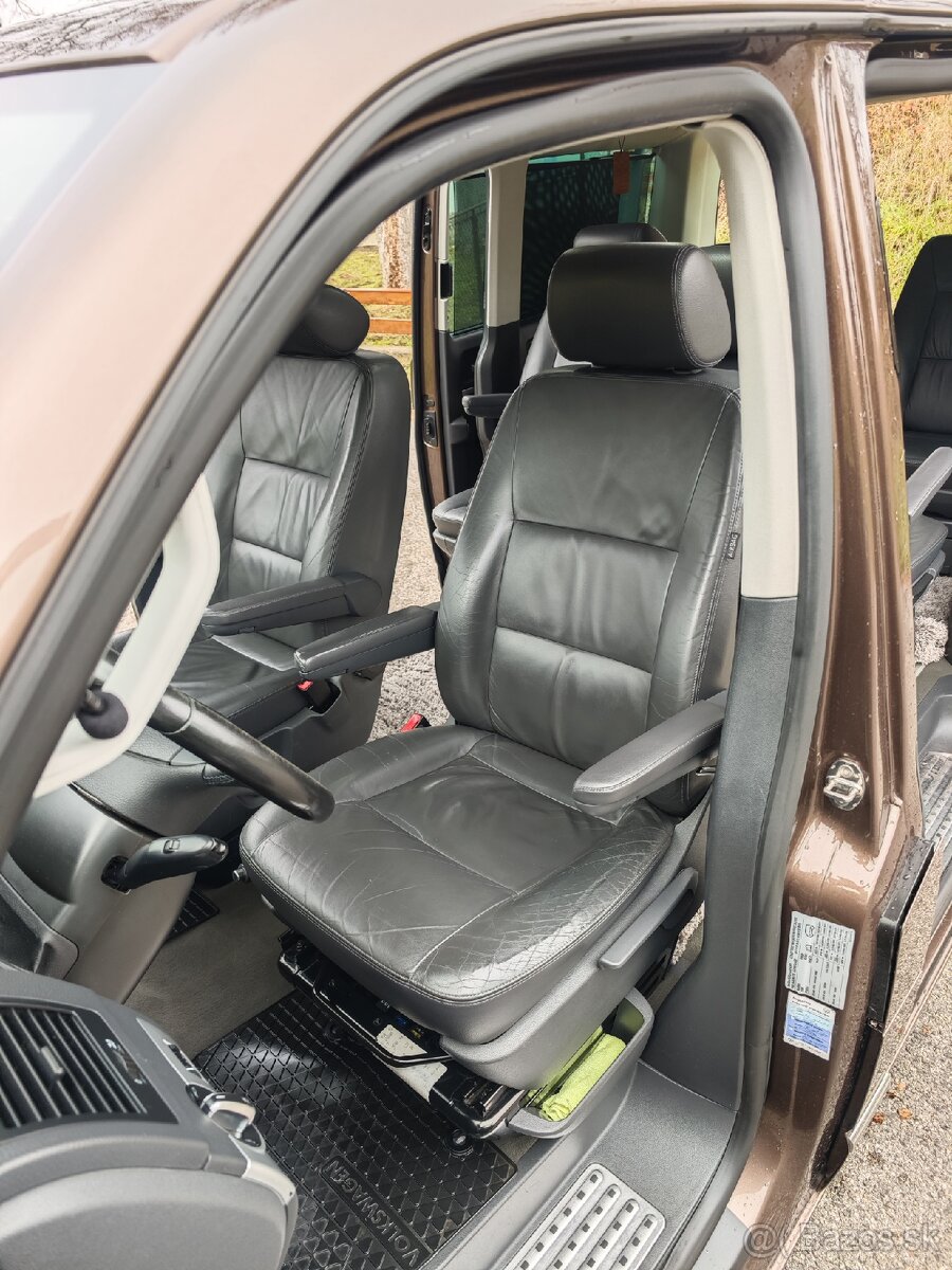 VW Multivan Highline DSG WEBASTO – po veľkom servise
- 11