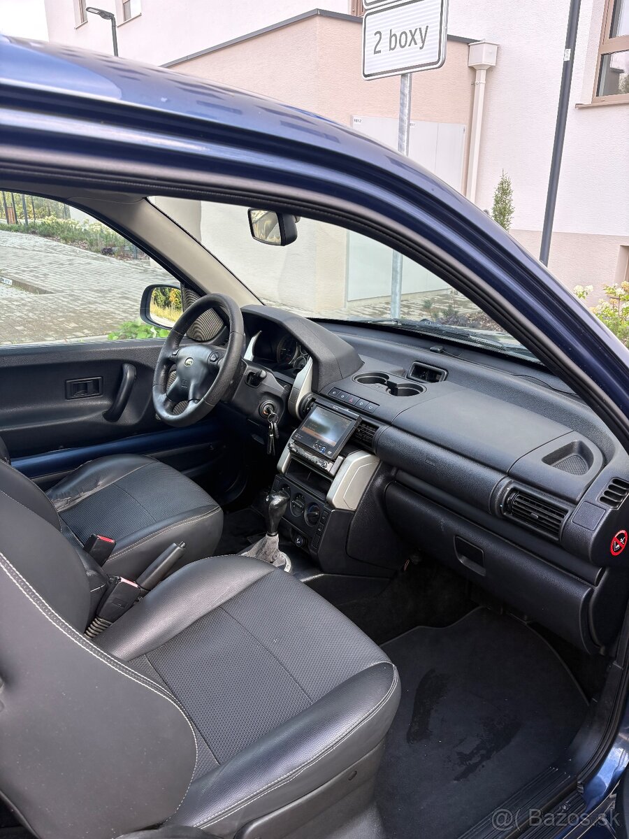 Land Rover Freelander 2.0tdi 80kw 4x4 automat - 11