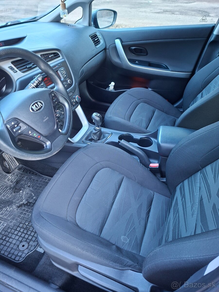 Kia Ceed 1.4 Crdi - 11