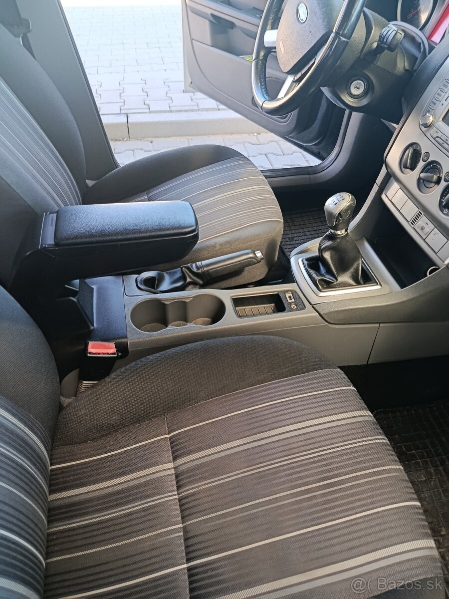 Ford FOCUS kombi 1.6TDCI(2009) - 11