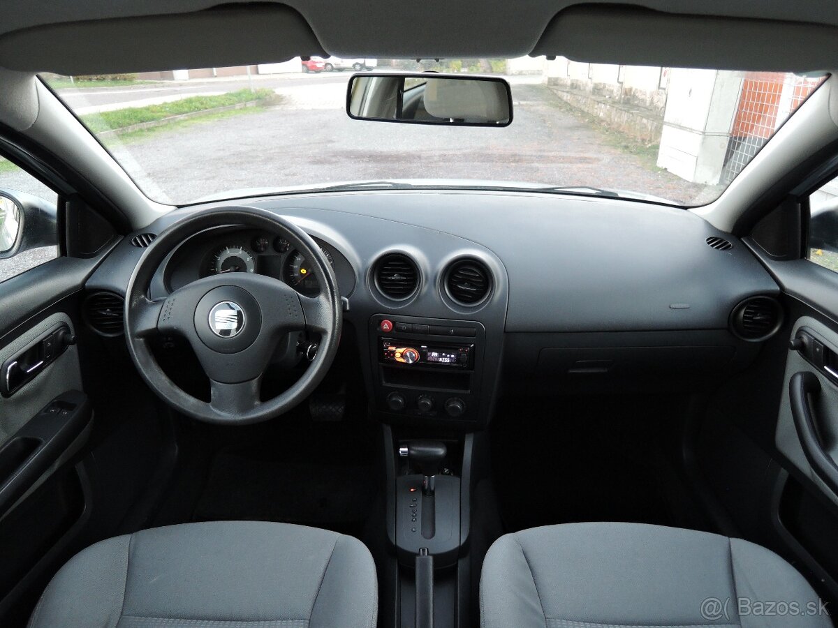 Seat Ibiza, 1,4i 16V Aut. Servis 107tkm 2003 - 11