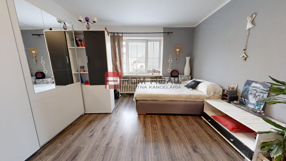 4-izbový rodinný dom s veľkým pozemkom v obci Igram - 11