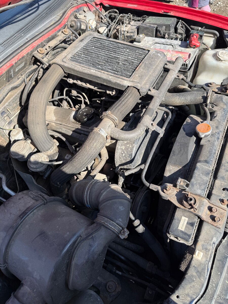 Mitsubishi L200 2,5 Td UŽ NEREZERVUJEM - 11