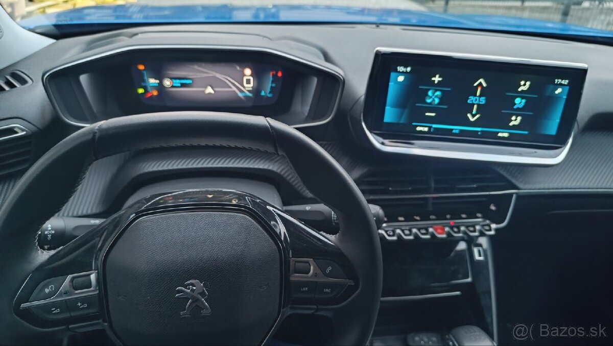 Peugeot 2008 1.2b 24000km - 11