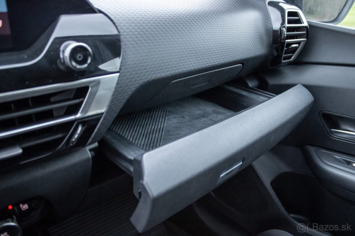 Citroën C4 PureTech 130 S&S Feel Pack / 96kW / M6 / 2021 - 11