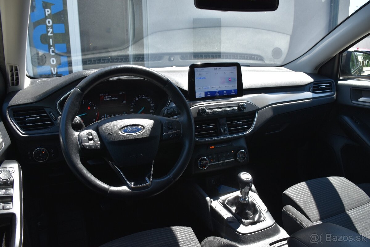 Ford Focus Kombi 1.0 EcoBoost 125k Titanium - 11