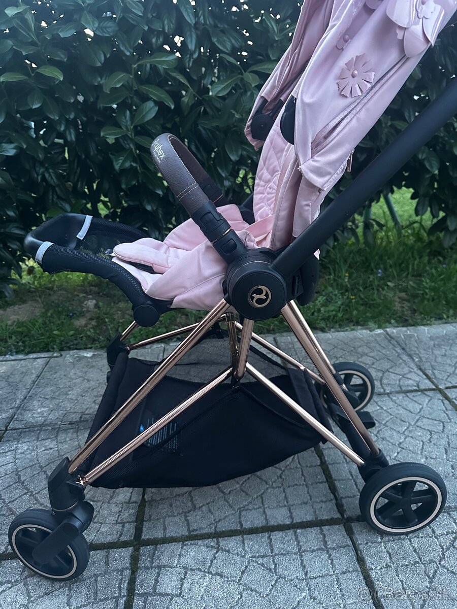 Cybex Mios - 11