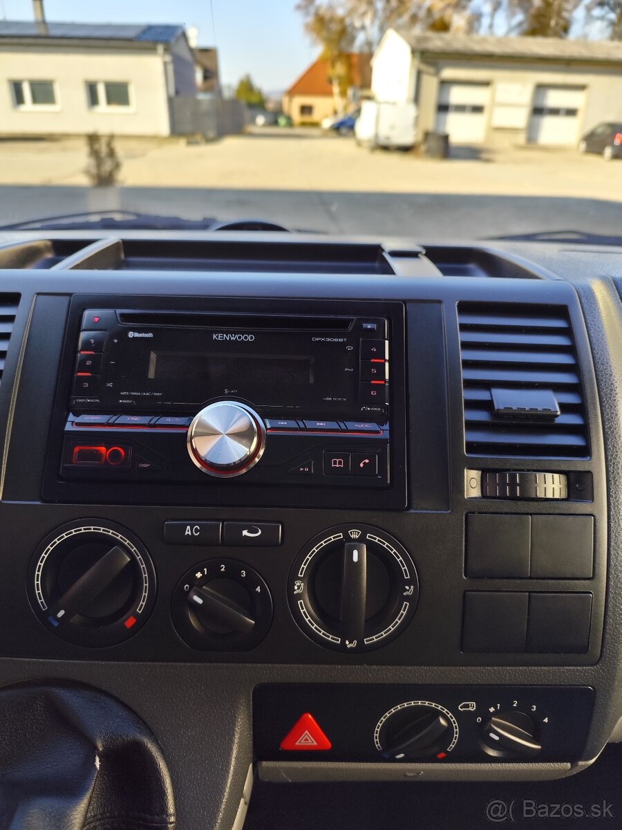 vw Transporter T5 1.9 TDi 9 miest - 11