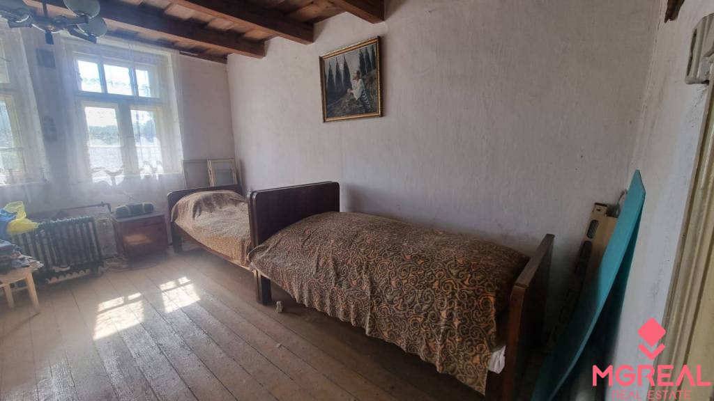 Starší rodinný dom Černík - 11