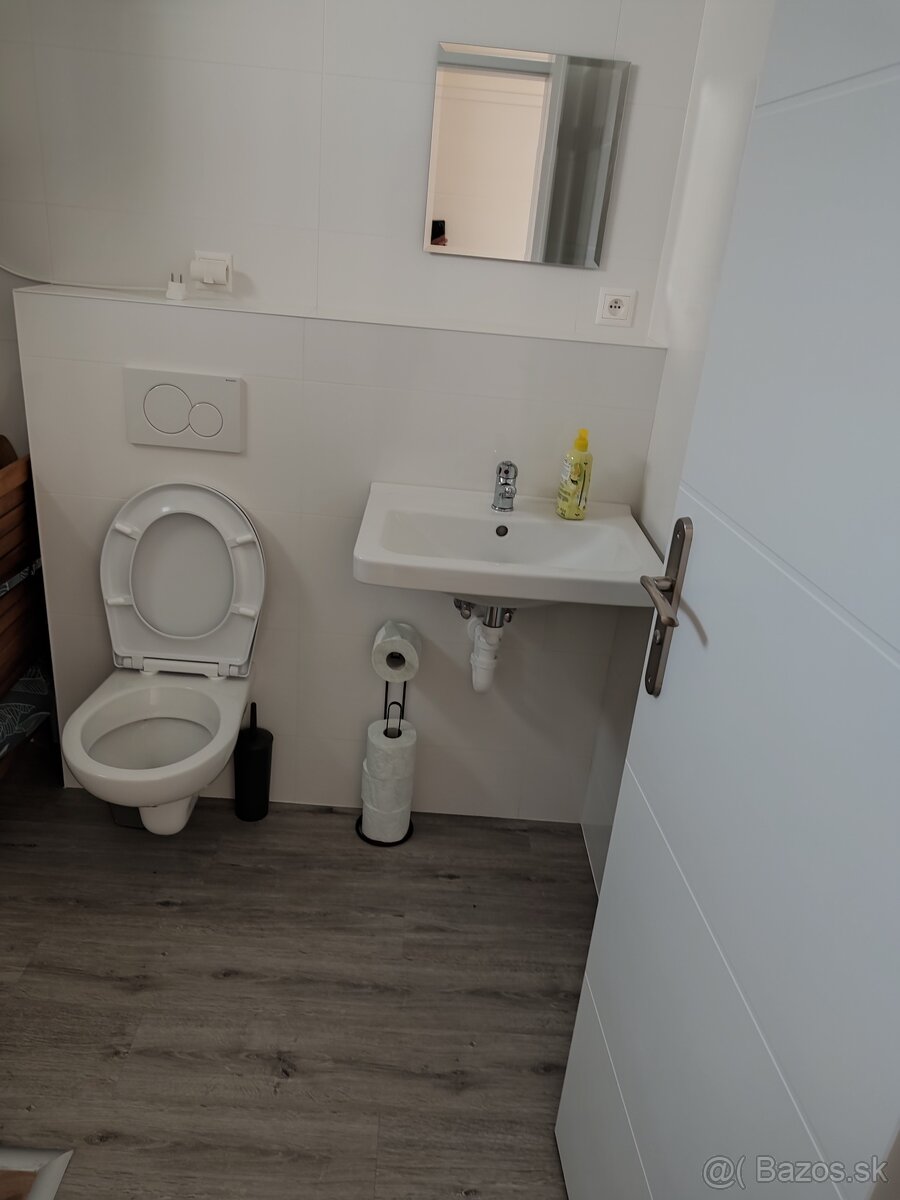 pri termálnom kúpalisku 3 izb. byt + garzónka v jednom v - 11