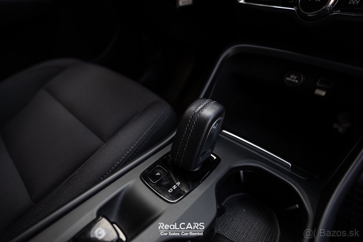 Volvo XC40 145kW 2021 - 11