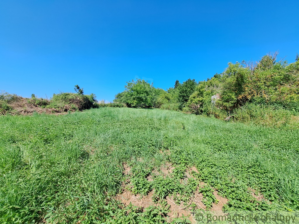 Vidiecky dom s rozľahlým pozemkom 2054m2 - 11