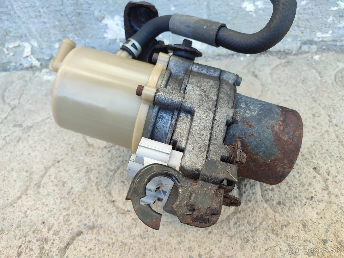 Mazda Servo čerpadlo posilňovača riadenia Koyo PA66-GF20 - 11