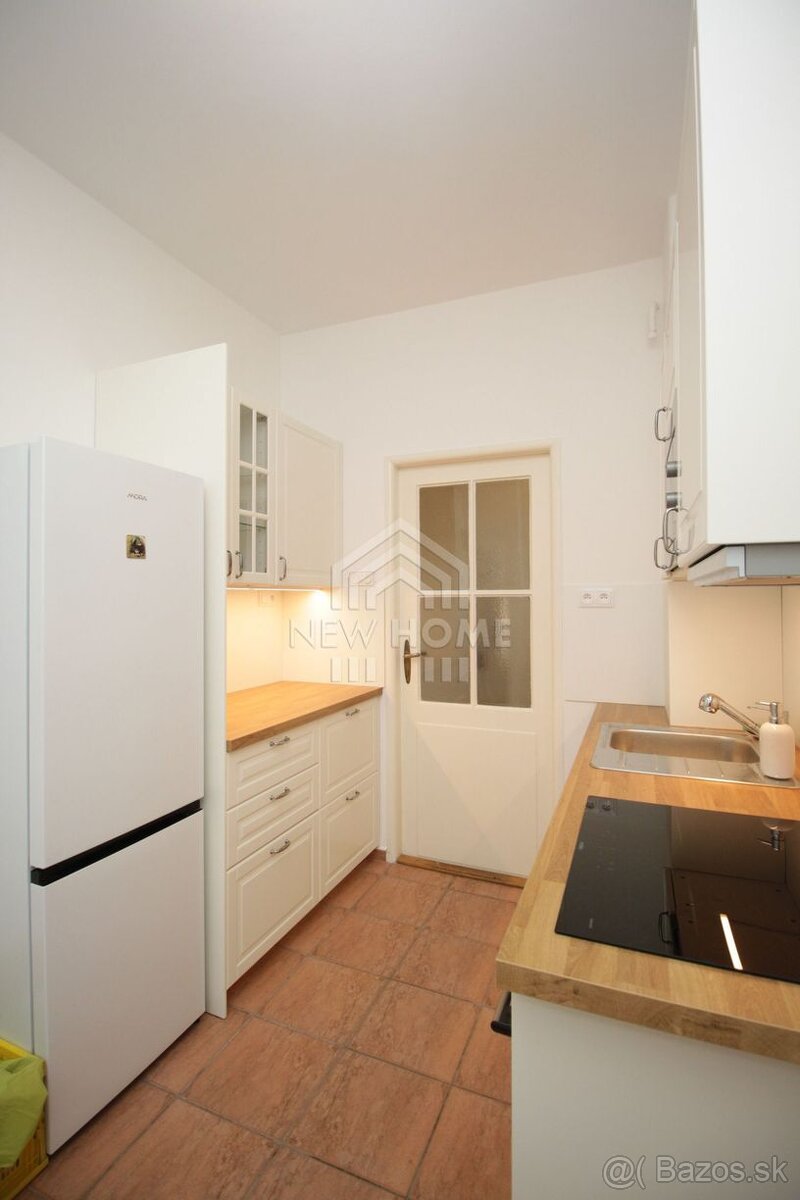 KARADŽIČOVA - 3,5 iz. byt v tehlovom dome max 4 osoby - 11