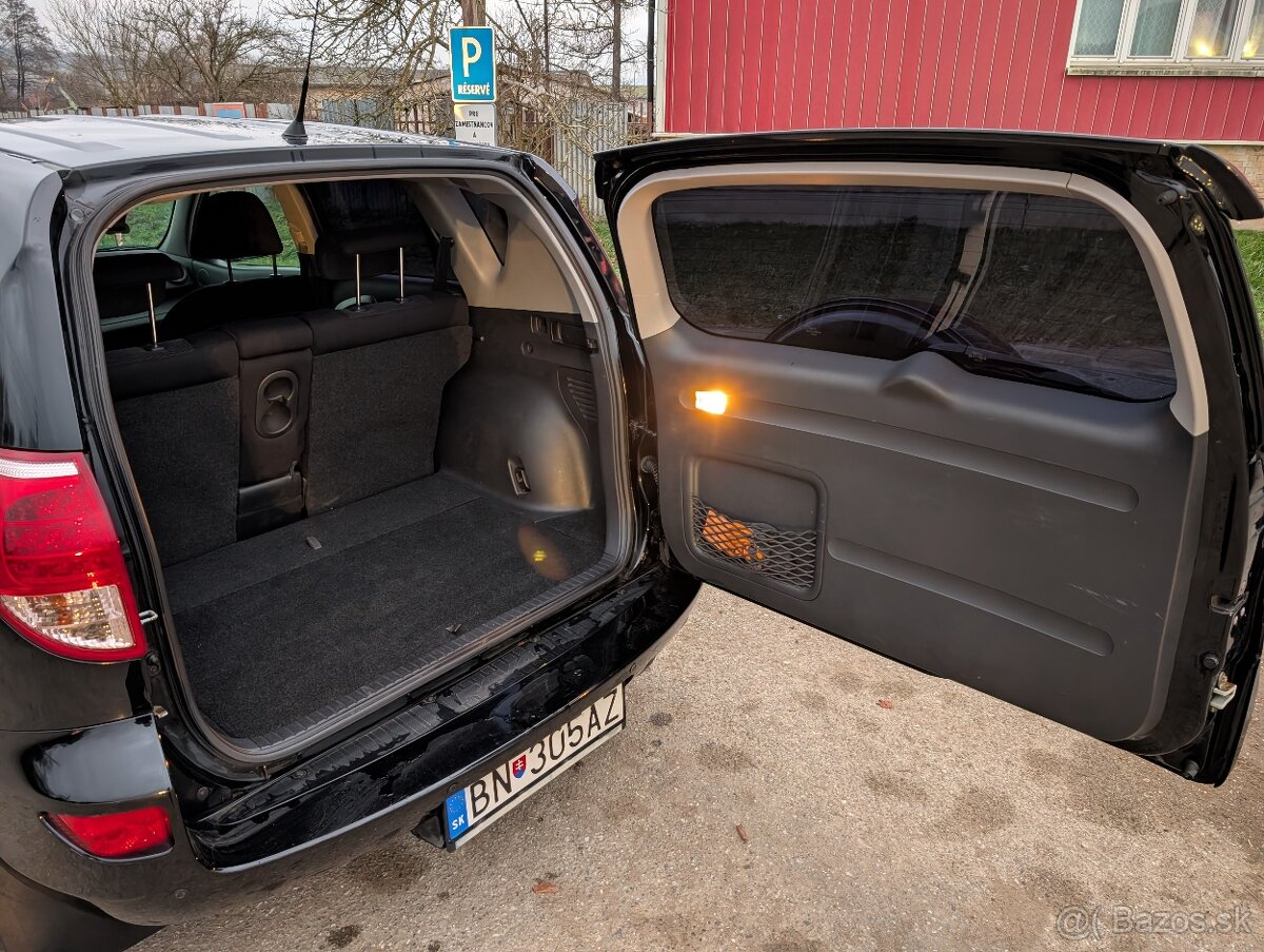 Toyota Rav4 2.0 VVT-i 112kW AT/4 - 11