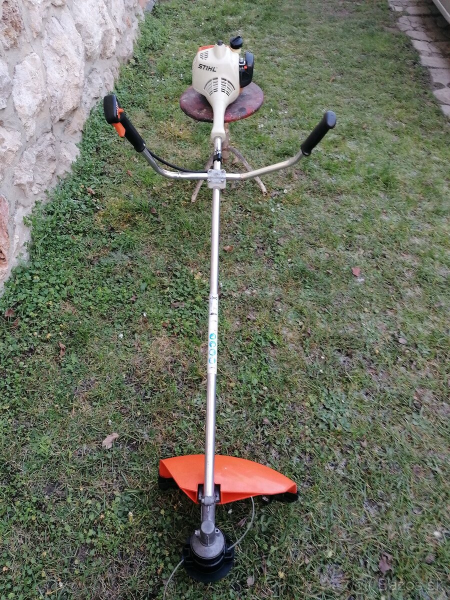Krovinorez Stihl FS 55 - 11