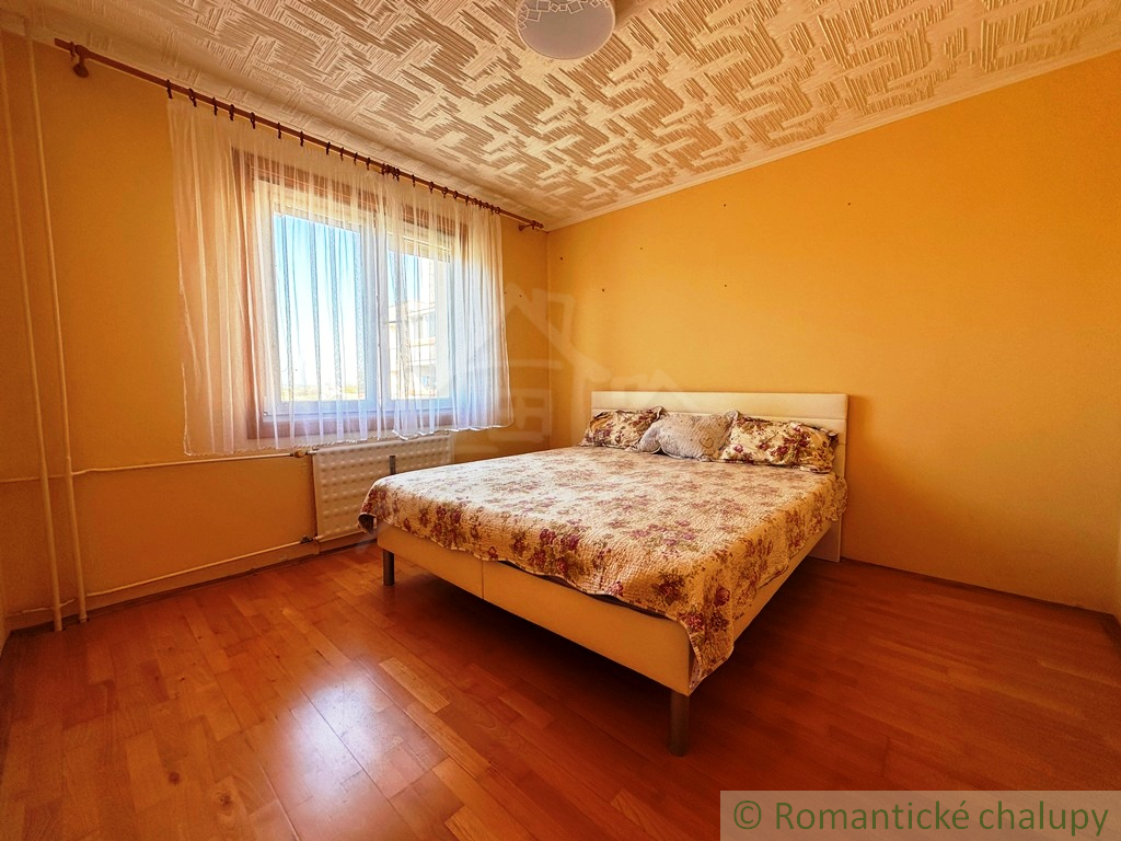 Štvorizbový byt, blízko centra mesta Šahy - 11