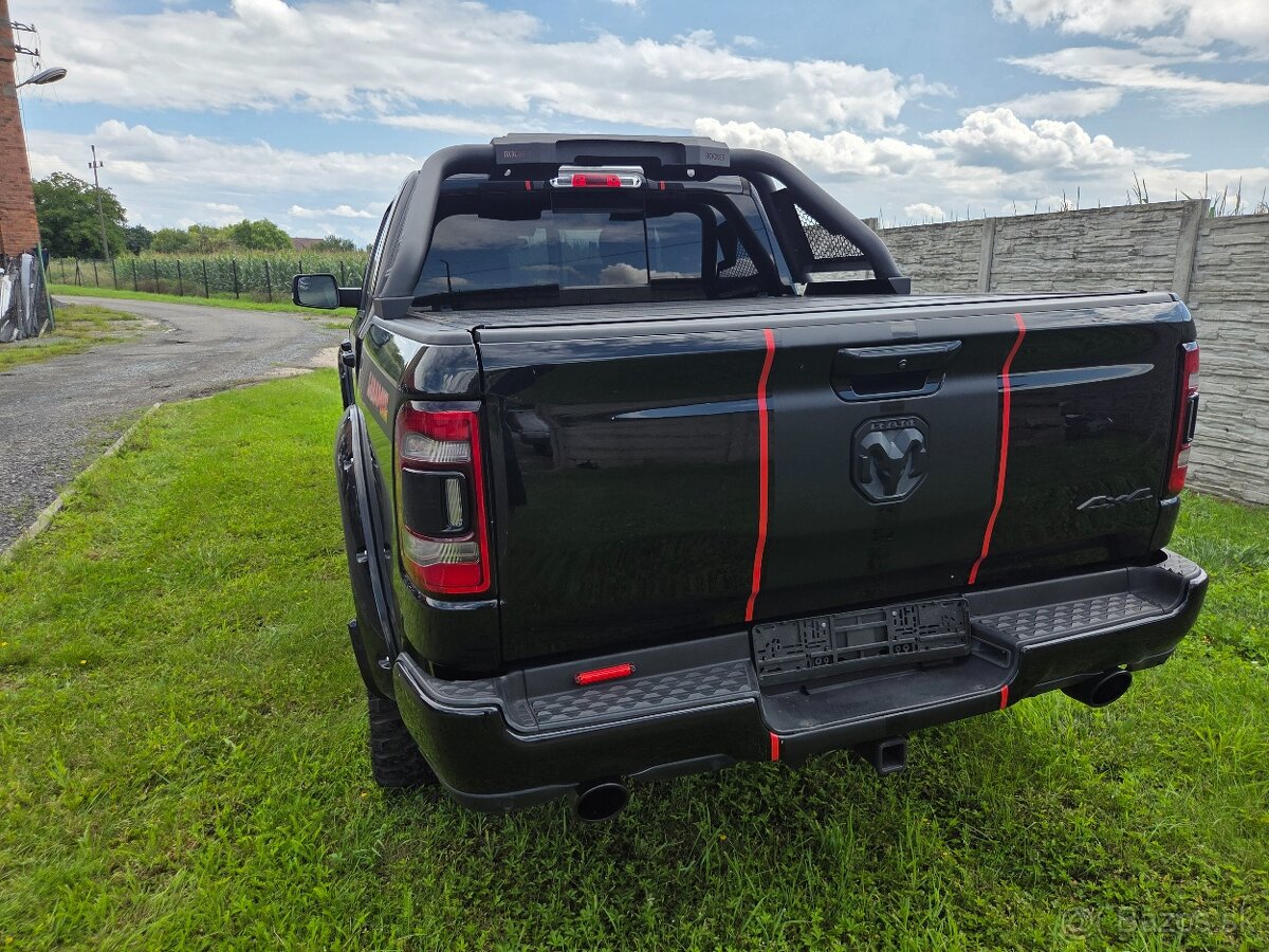 DODGE RAM 1500 5.7 HEMI 401PS 4X4 LARAMIE OFF-ROAD - 11