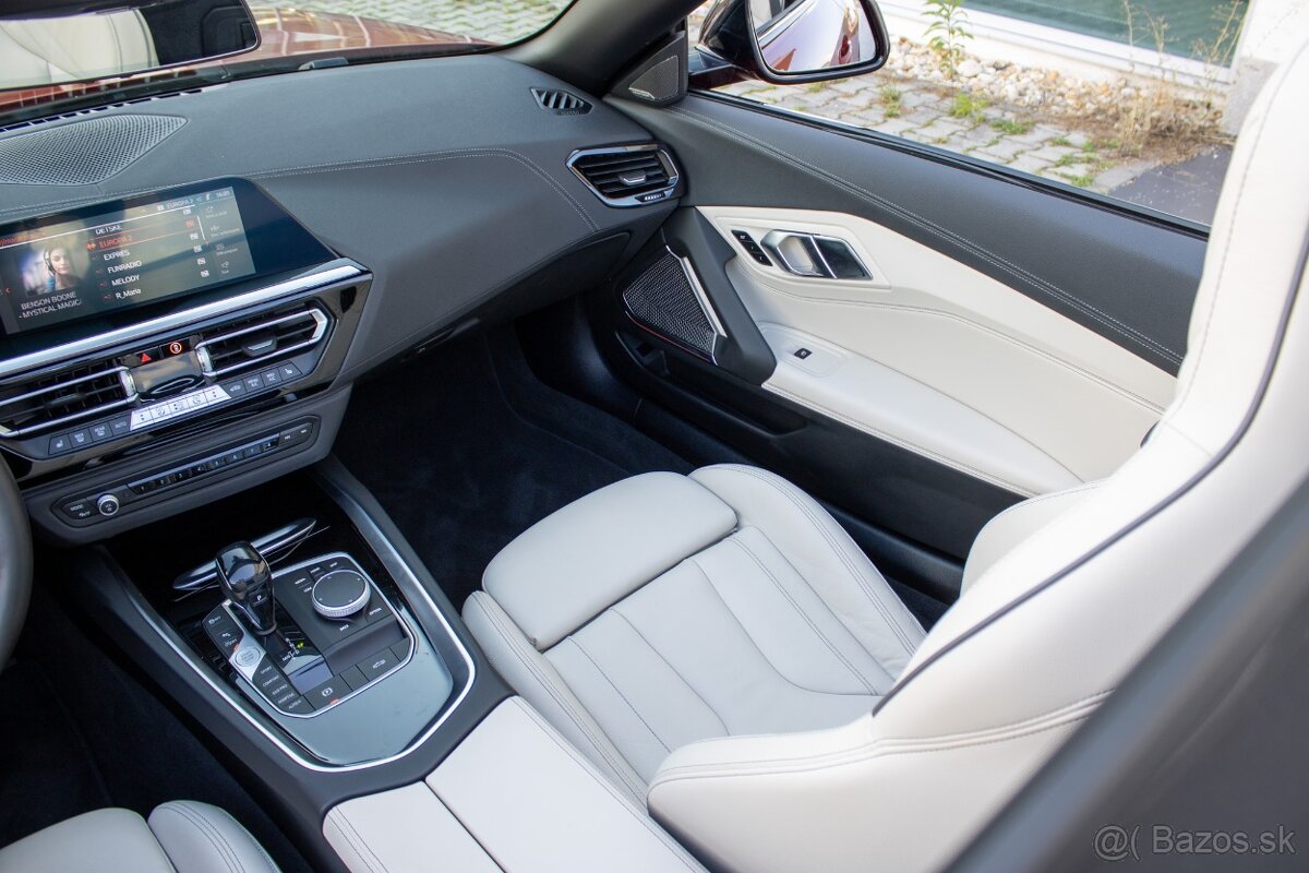 BMW Z4 Roadster M40i - 11