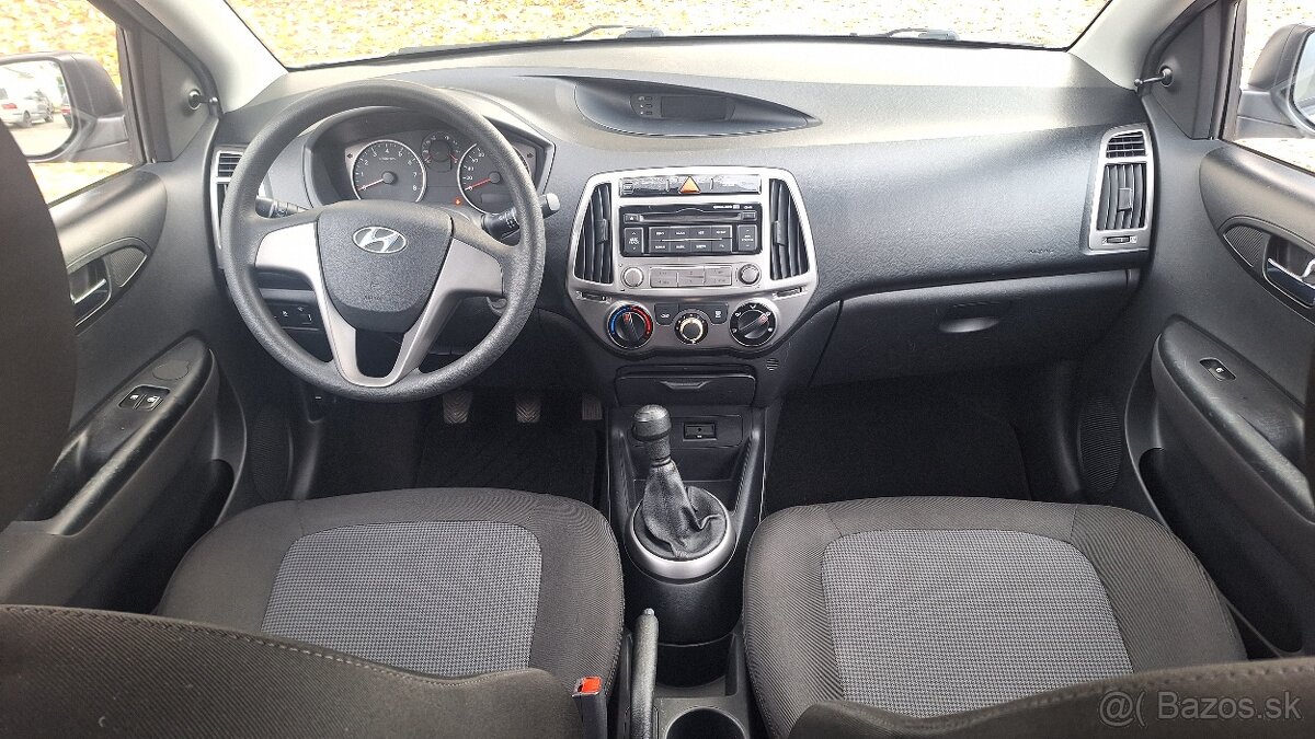 HYUNDAI I20 1.2 BENZ 5DV - 11