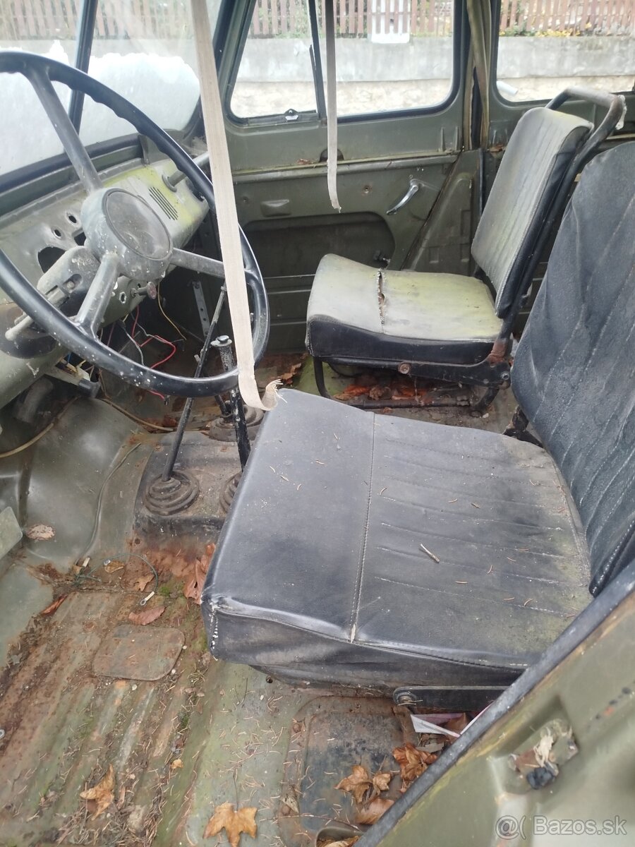 Uaz 469 diely - 11