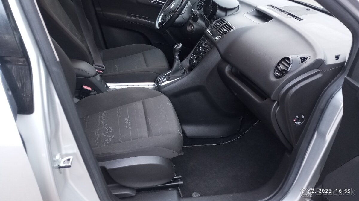 Opel Meriva B - 11