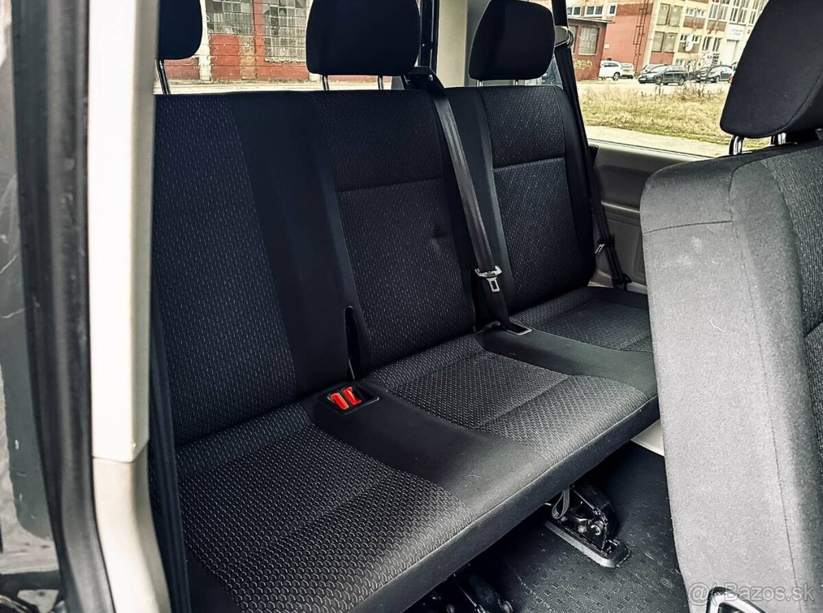 Volkswagen Caravelle T5 2.0 tdi 110kw - 11