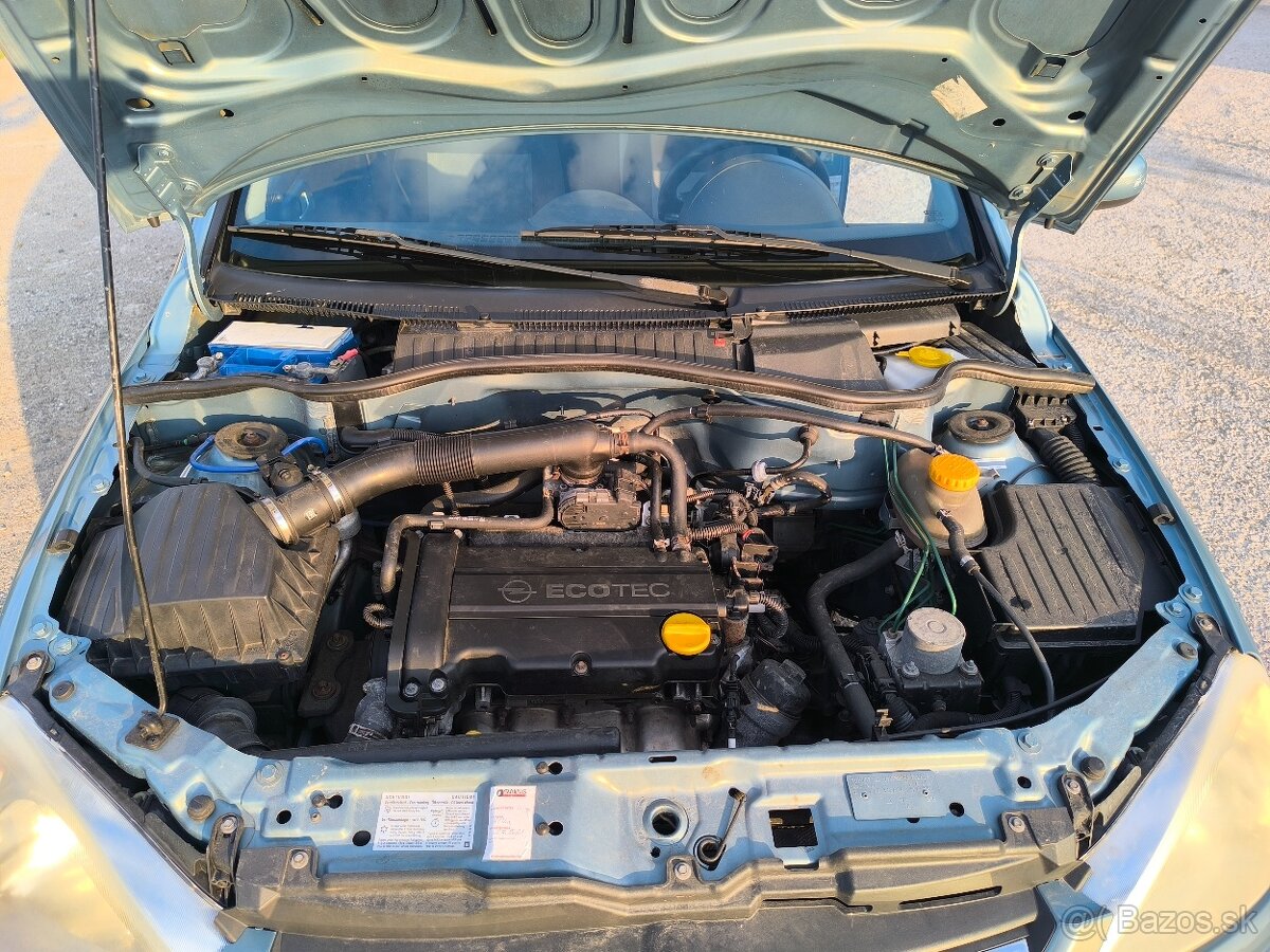 Opel Corsa C 1.4 16v - 11