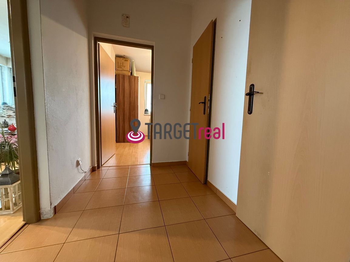 SLNEČNÝ 2-IZBOVÝ BYT S VEĽKÝM BALKÓNOM A SÚKROMNÝM DVOROM - 11