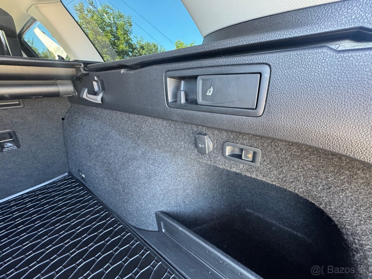 Volkswagen Passat Variant 2.0 TDI EVO Business DSG – 150 PS - 11