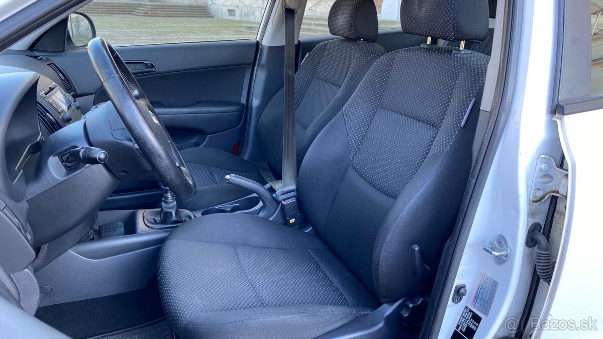 Hyundai i30 1,4(16v77kw) - 11