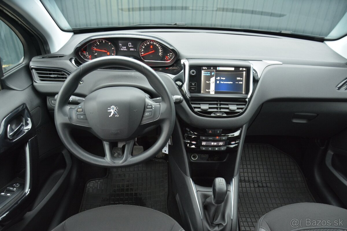Peugeot 208 1.40 HDi Allure 1.Majitel, Slovák, Servisná knih - 11