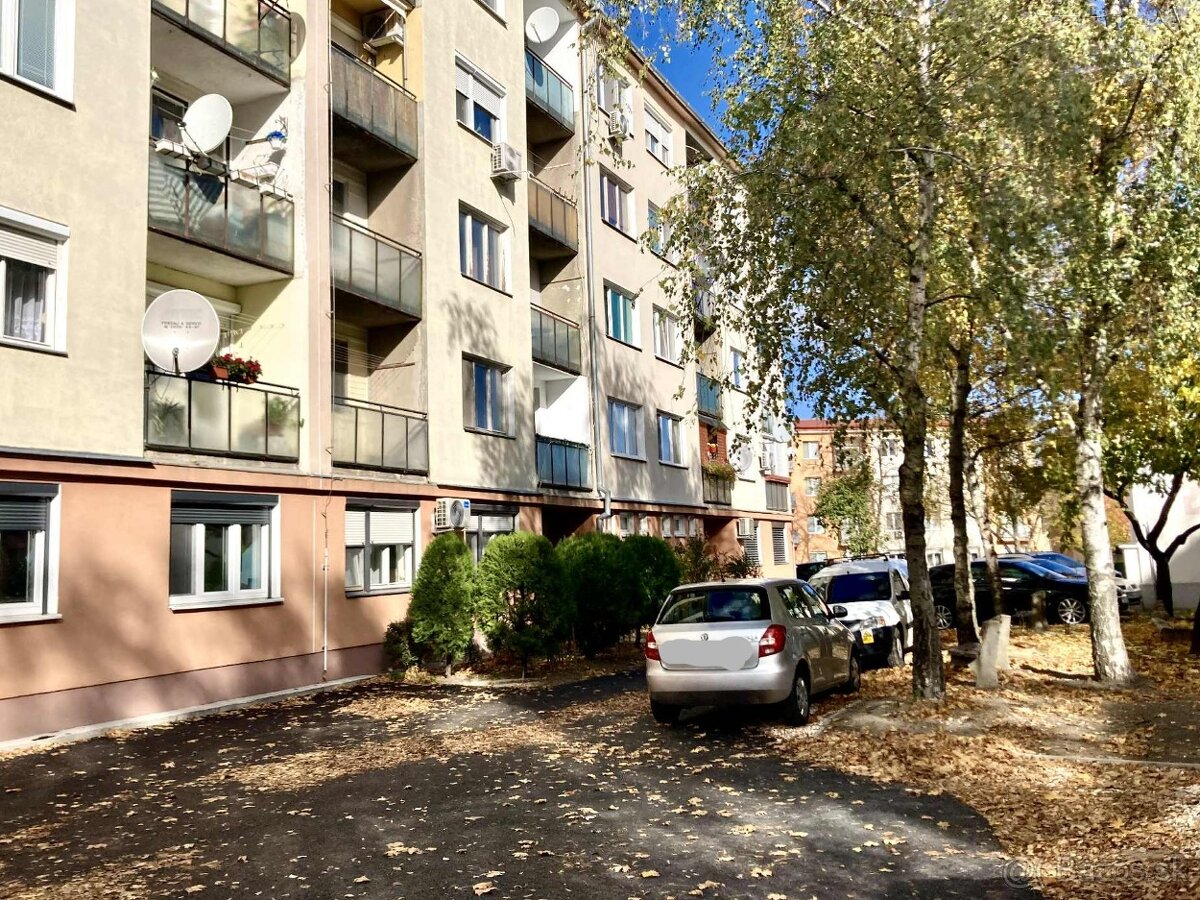 3-izbový byt s loggiou v širšom centre, Komárno - 11