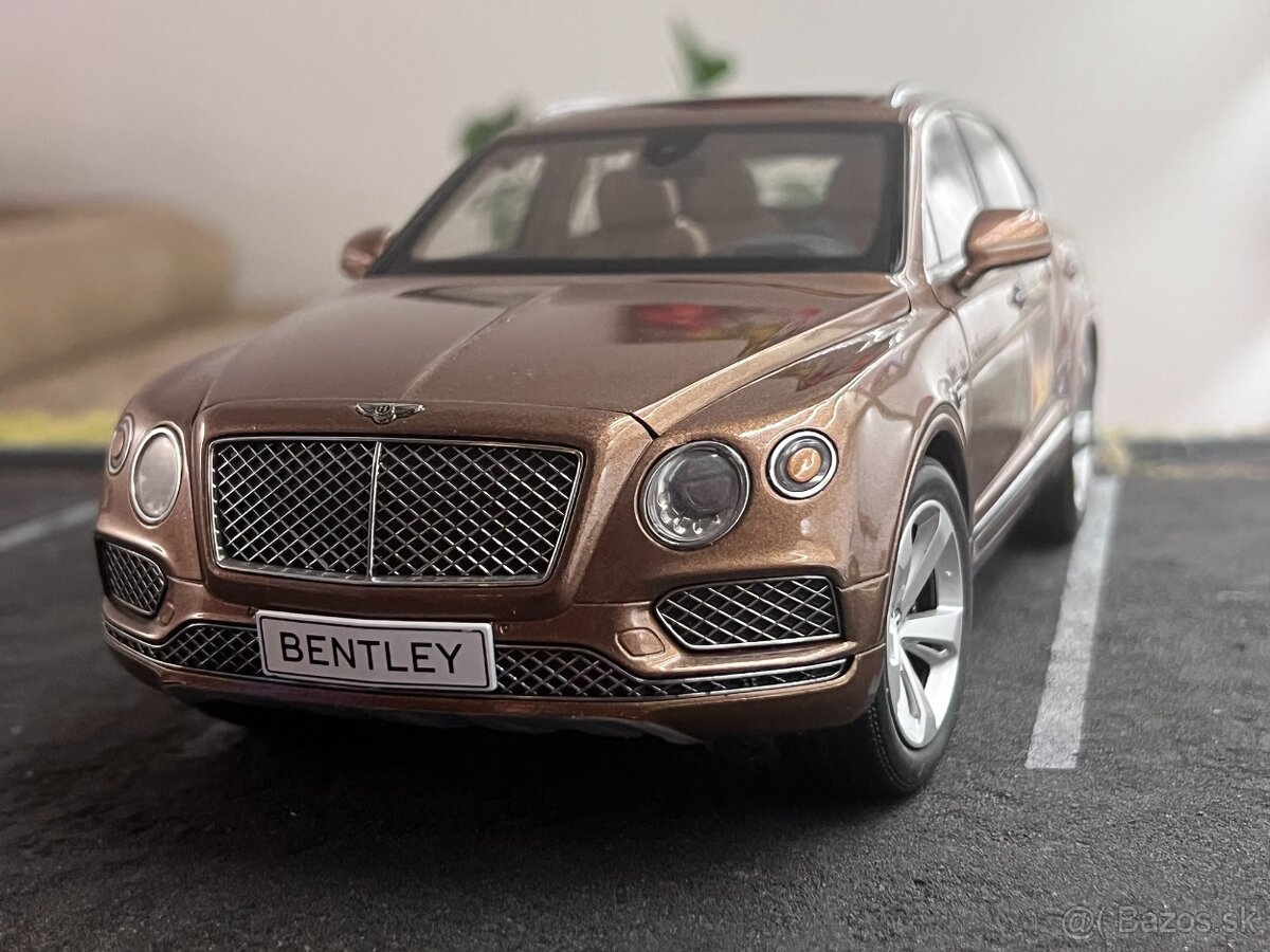 1:18 2016 BENTLEY Bentayga - Bronze Met. - Kyosho - 11