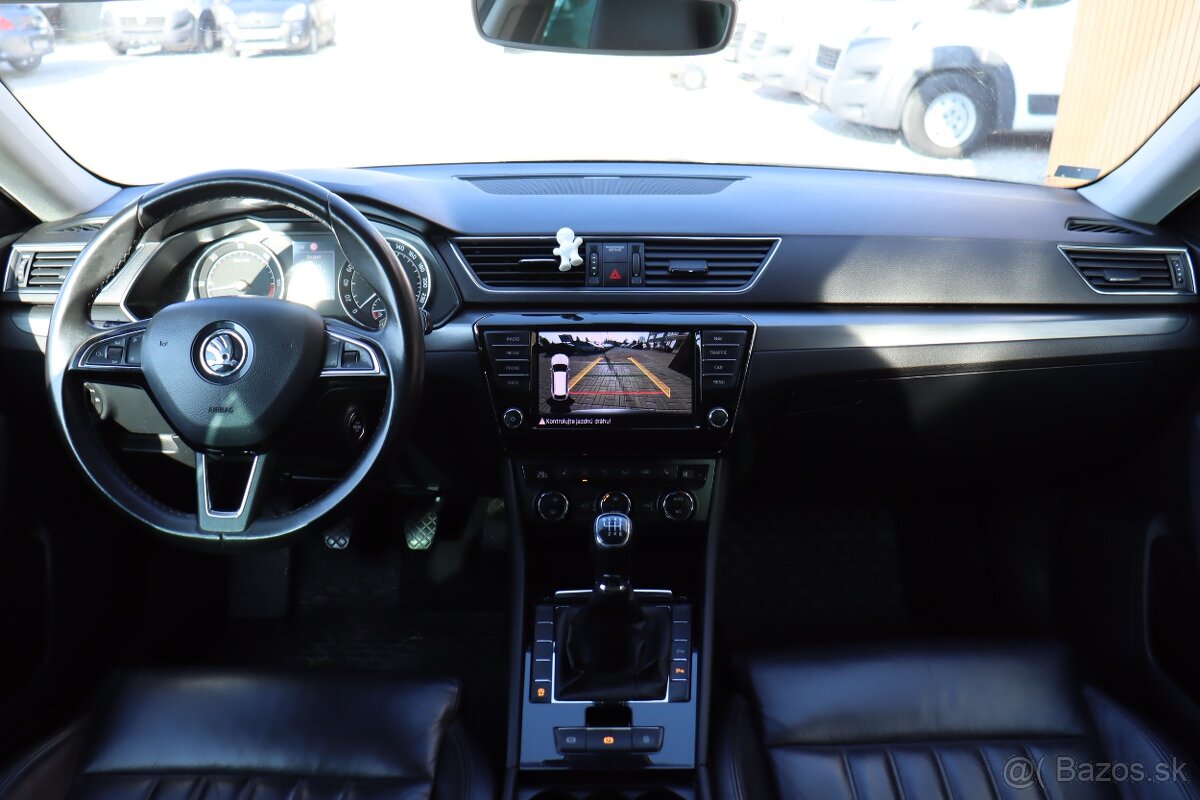 Škoda Superb Combi 1.6 TDI Style - 11