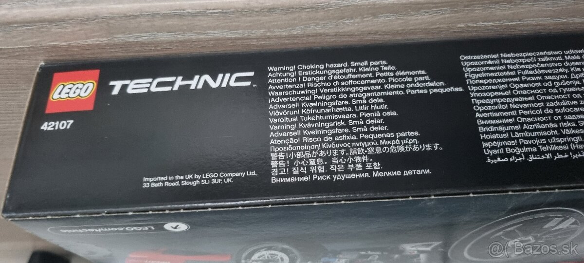 Predám LEGO Technic 42107 Ducati Panigale V4 R - 11