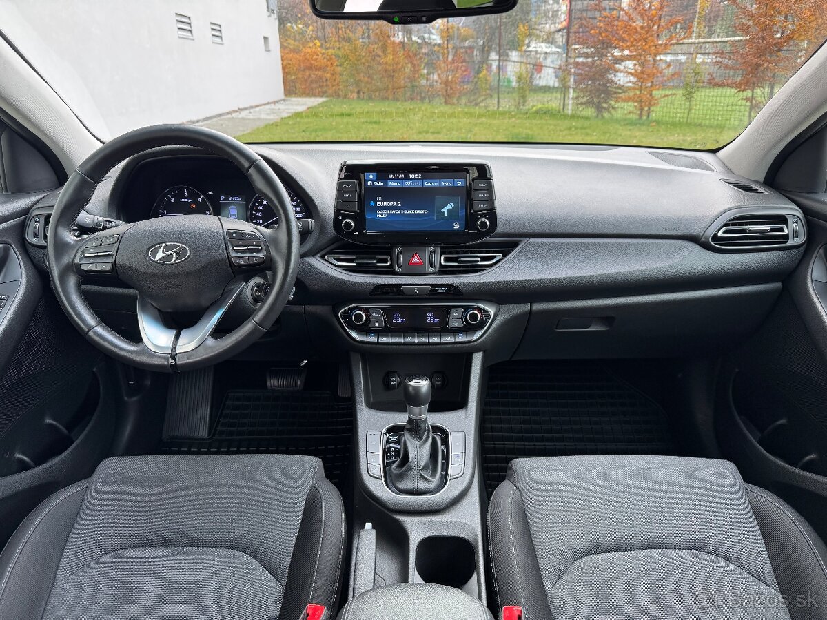 Hyundai i30 CW 2021, 1.6 CRDi Family, automat, DPH - 11