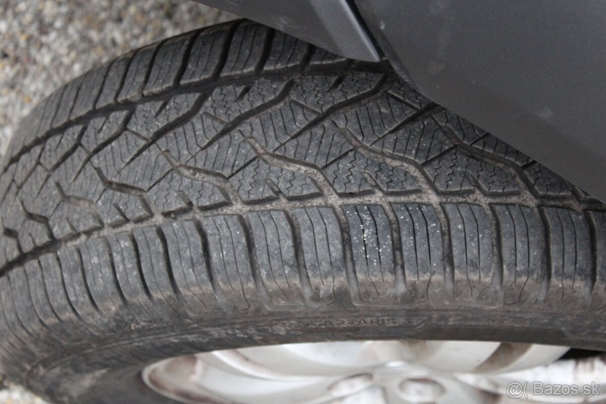 Hyundai Tucson 2.0 CRDi VGT Elegance - 11