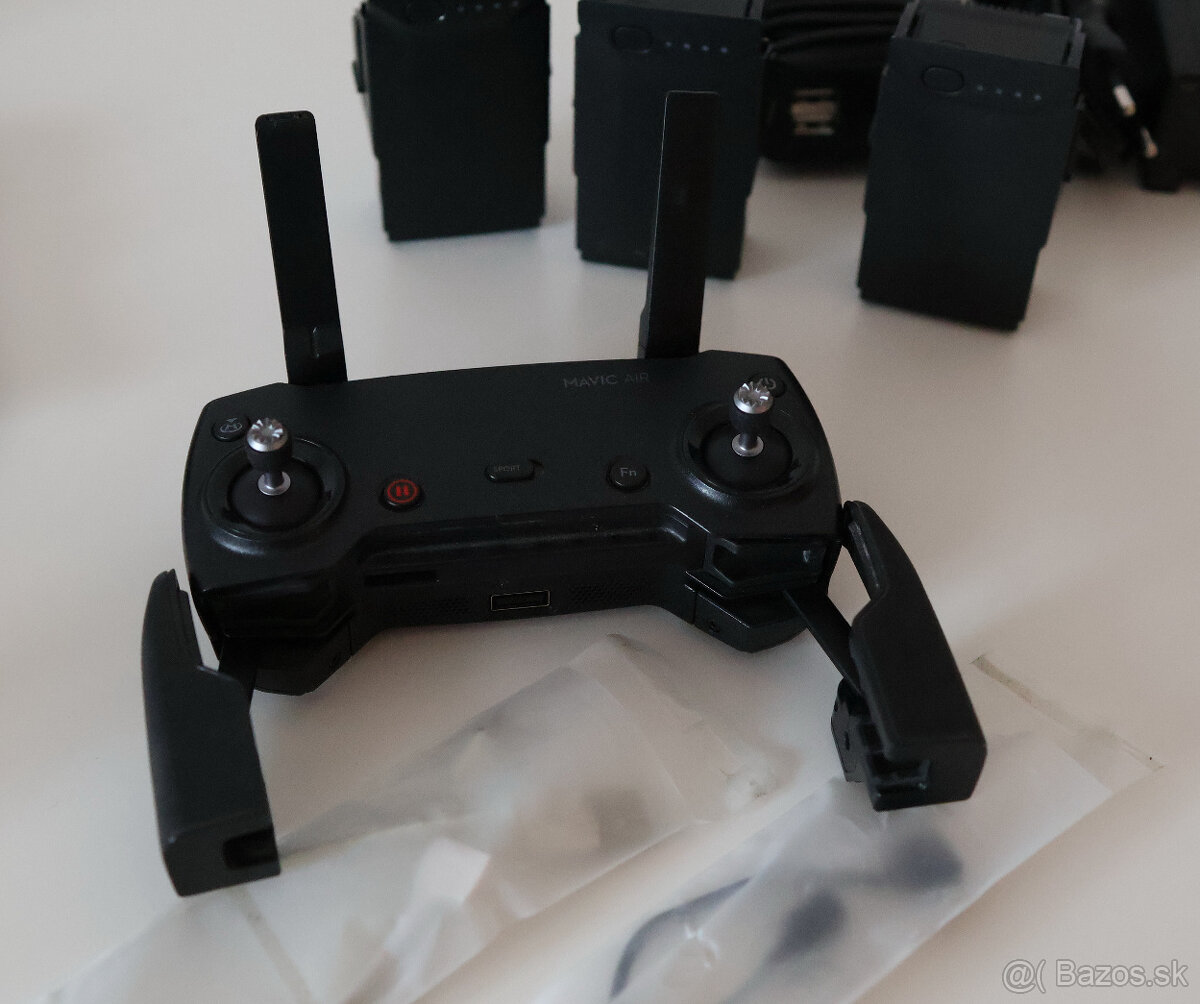 Dron DJI Mavic Air, fly more Combo - 11