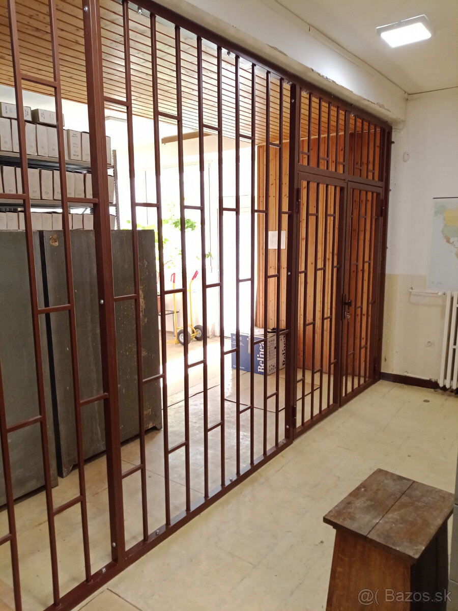 Mreže na okná , dvere - 11