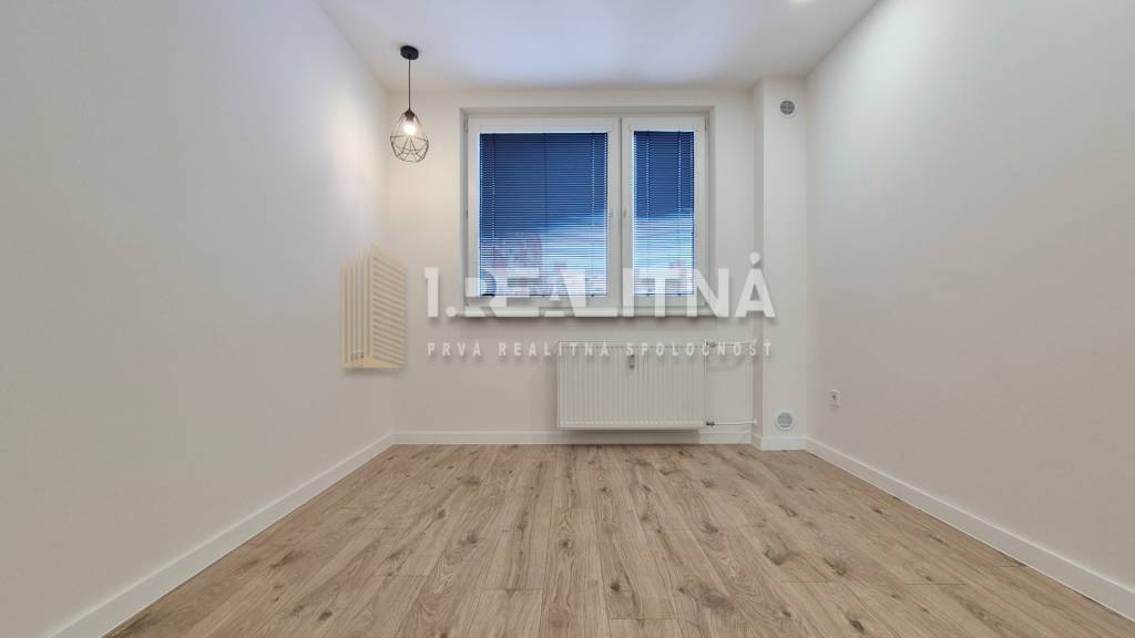 PRIESTRANNÝ 3-IZBOVÝ BYT, 70M2, PRIEVIDZA - 11