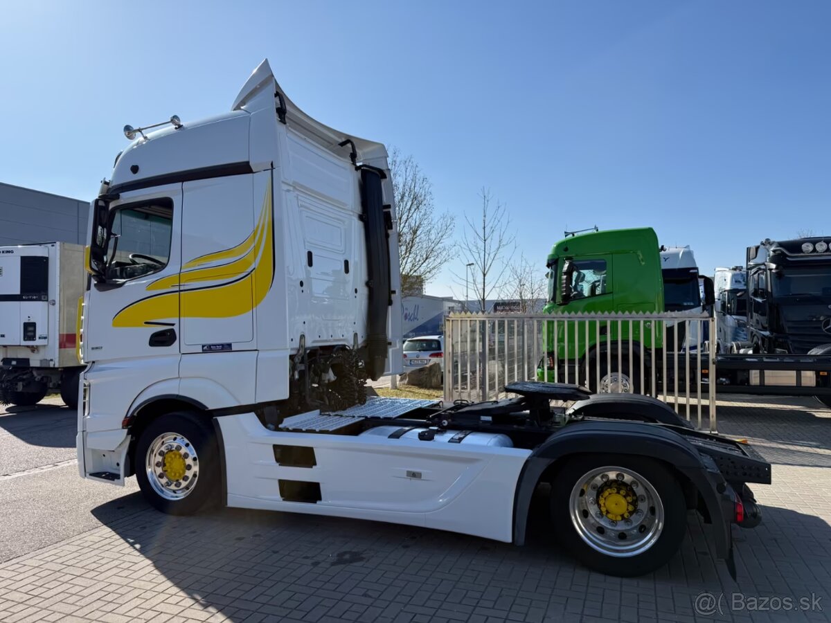 Mercedes-Benz Actros 1851 Lowliner - 11