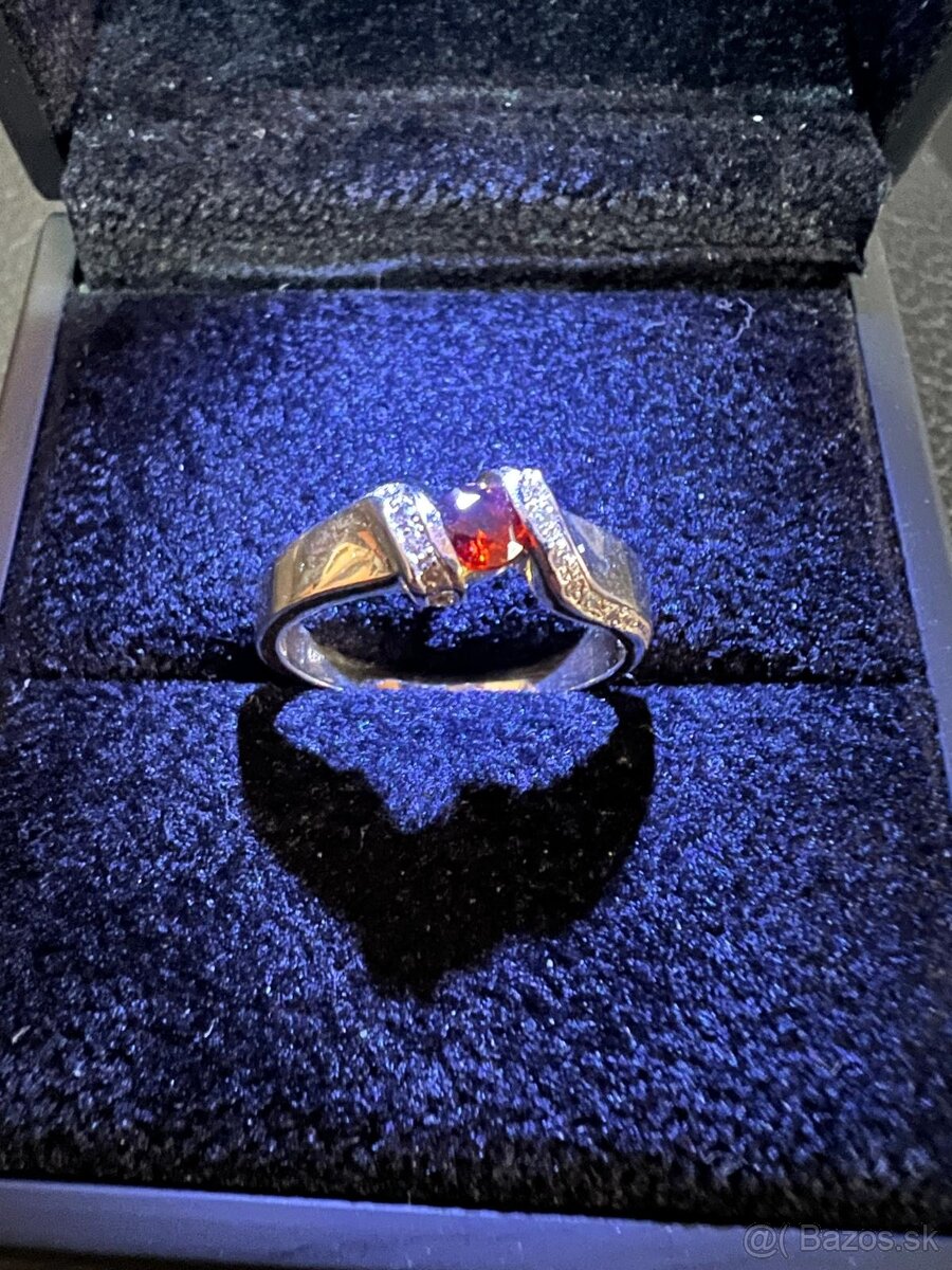 Zlatý dámsky prsteň - prstienky - 11