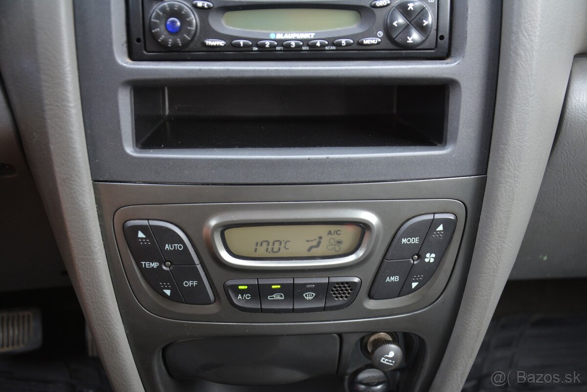 Hyundai Santa Fe 2.70 i 4WD - 11