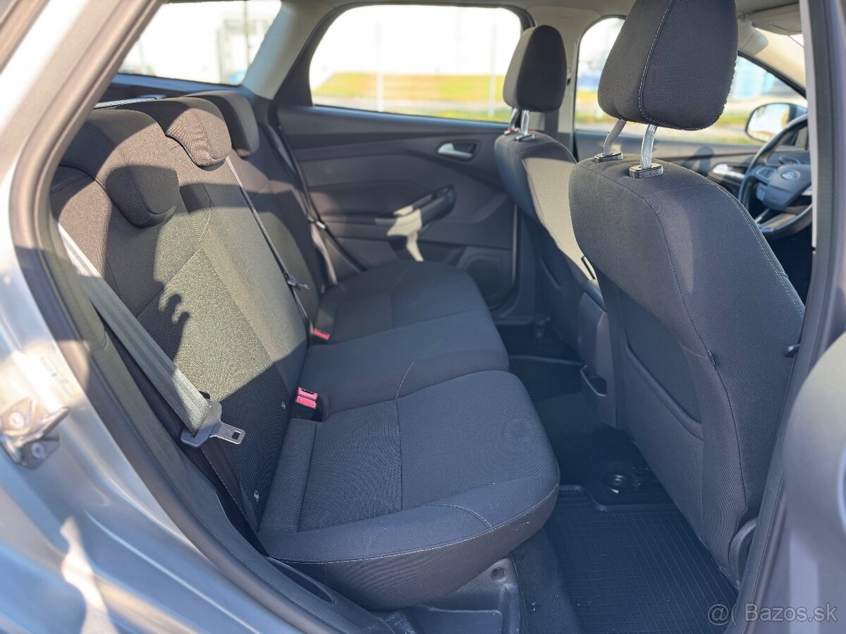 Ford Focus 1.5TDCi Business 2017 Nová STK - 11
