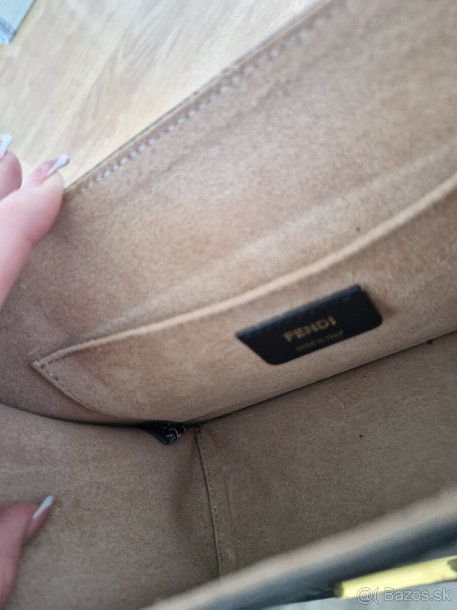 Fendi krásna kvalitná kabelka - 11