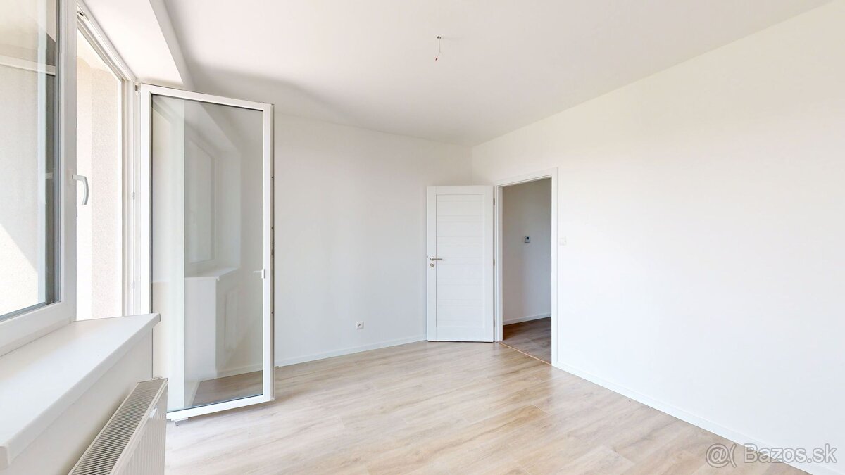 Polianky / B6412 / 2-izbový byt s loggiou - 11